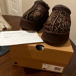 UGG Brown Leopard Pattern Clogs